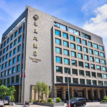 Tsun Huang Hotel Chiayi City Exteriör bild