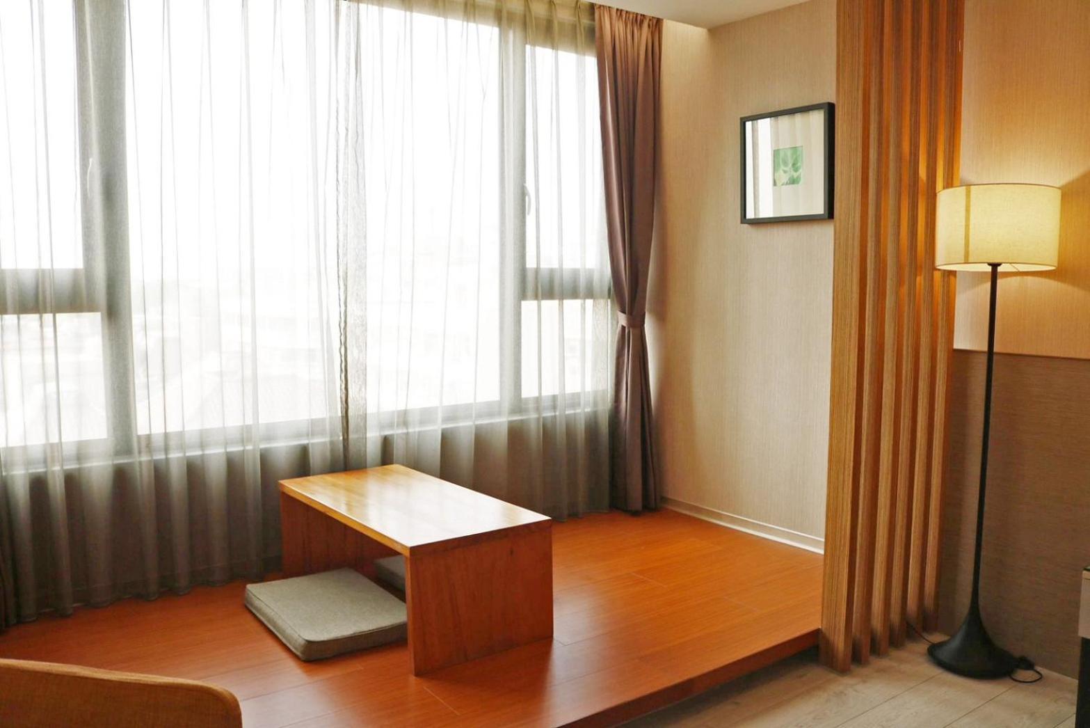 Tsun Huang Hotel Chiayi City Rum bild