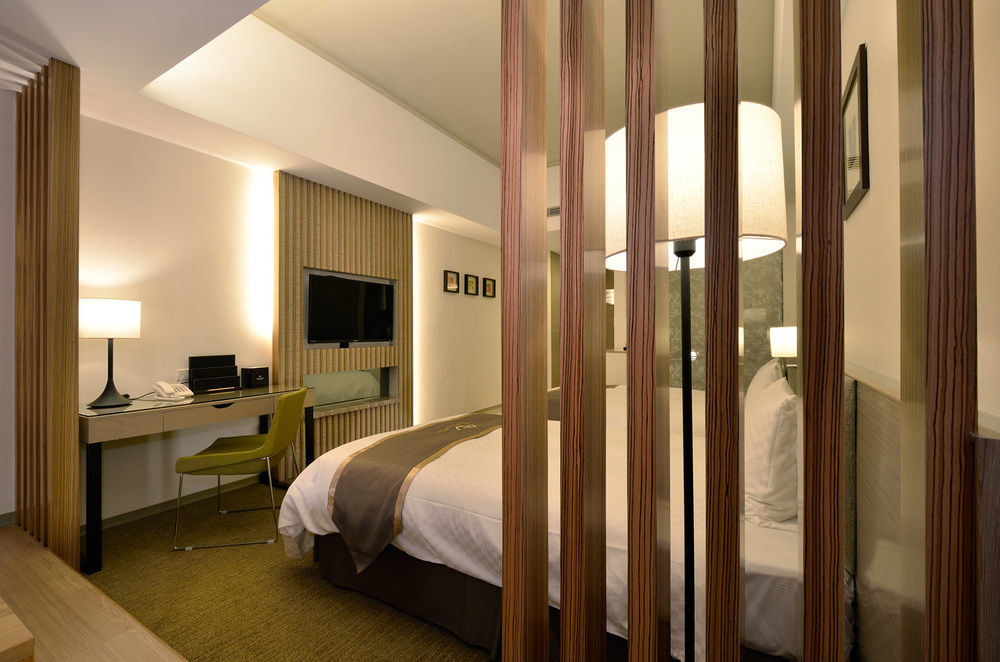 Tsun Huang Hotel Chiayi City Exteriör bild