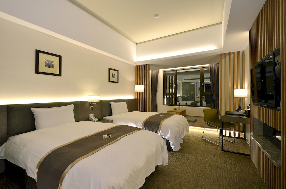 Tsun Huang Hotel Chiayi City Exteriör bild