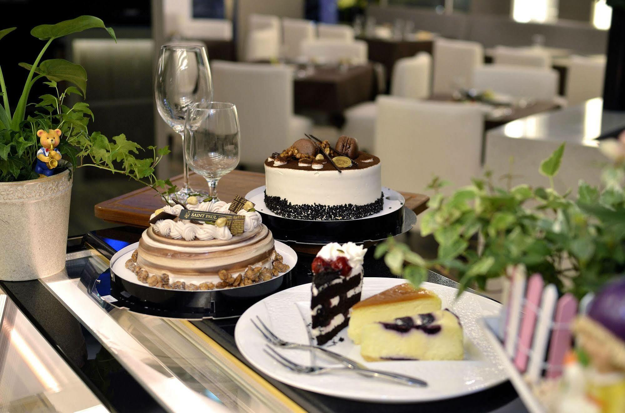 Tsun Huang Hotel Chiayi City Exteriör bild